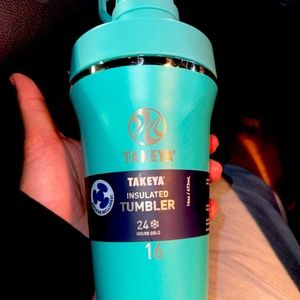 Takeya Stainless Insulated Tumbler Shaker blue 16oz w/ Agitator Leakproof Spout